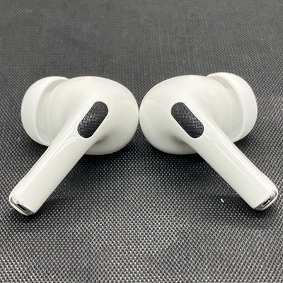 【中古】MagSafe充電ケース(USB-C)付きAirPods Pro(第2世代) MTJV3JA【秋葉原】