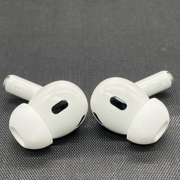 【中古】MagSafe充電ケース(USB-C)付きAirPods Pro(第2世代) MTJV3JA【秋葉原】