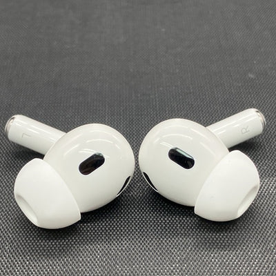 【中古】MagSafe充電ケース(USB-C)付きAirPods Pro(第2世代) MTJV3JA【秋葉原】