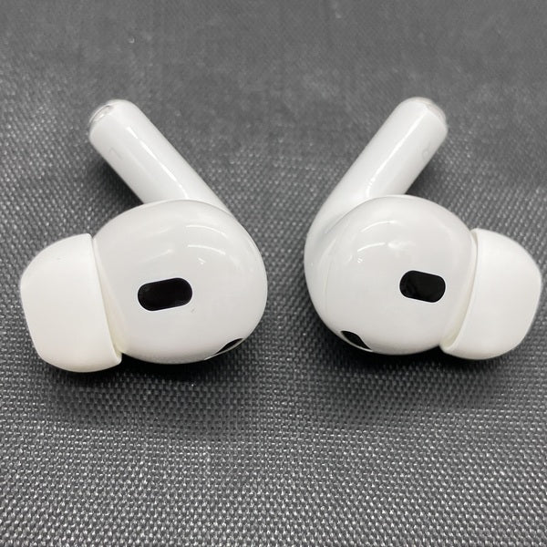 【中古】MagSafe充電ケース(USB-C)付きAirPods Pro(第2世代) MTJV3JA【秋葉原】