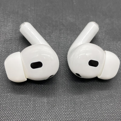 【中古】MagSafe充電ケース(USB-C)付きAirPods Pro(第2世代) MTJV3JA【秋葉原】