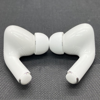 【中古】MagSafe充電ケース(USB-C)付きAirPods Pro(第2世代) MTJV3JA【秋葉原】