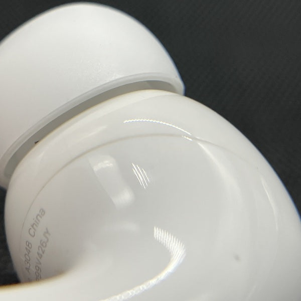 【中古】MagSafe充電ケース(USB-C)付きAirPods Pro(第2世代) MTJV3JA【秋葉原】