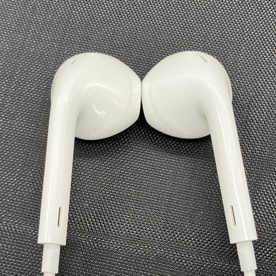 【中古】EarPods with Lightning Connector【名古屋】