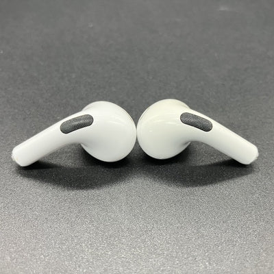 【中古】MagSafe充電ケース(USB-C)付きAirPods Pro(第2世代) MTJV3JA【秋葉原】