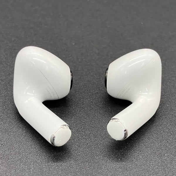 【中古】MagSafe充電ケース(USB-C)付きAirPods Pro(第2世代) MTJV3JA【秋葉原】