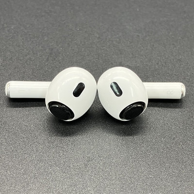 【中古】MagSafe充電ケース(USB-C)付きAirPods Pro(第2世代) MTJV3JA【秋葉原】