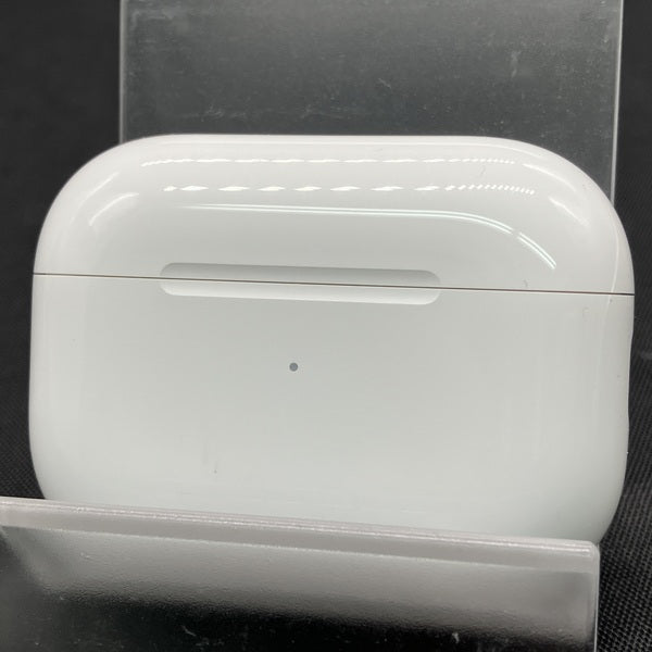 【中古】MagSafe充電ケース(USB-C)付きAirPods Pro(第2世代) MTJV3JA【秋葉原】