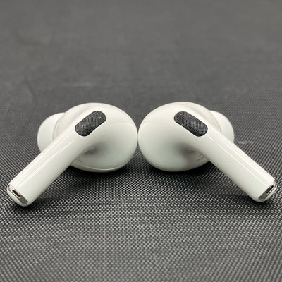 【中古】MagSafe充電ケース(USB-C)付きAirPods Pro(第2世代) MTJV3JA【秋葉原】