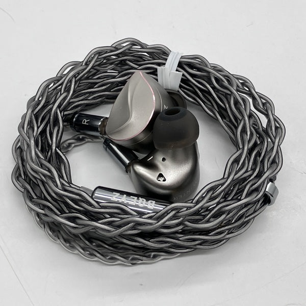 【中古】Winter シルバー (3.5mmプラグ)【秋葉原】