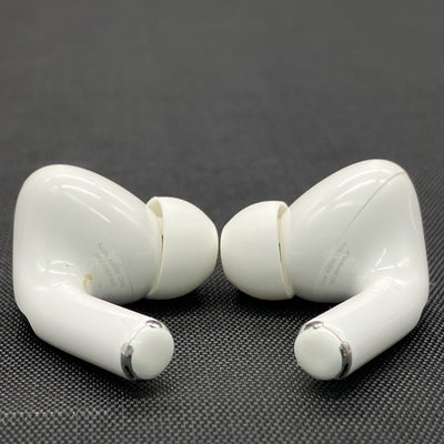 【中古】AirPods Pro (第2世代) MQD83J/A【秋葉原】