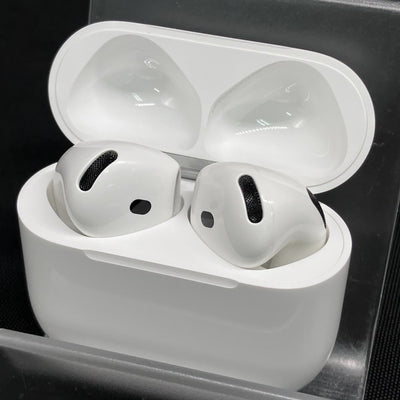 【中古】AirPods 4 MXP63J/A【日本橋】