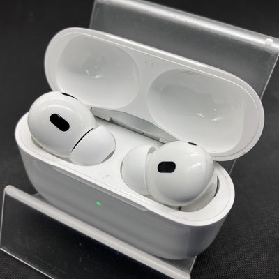 【中古】MagSafe充電ケース(USB-C)付きAirPods Pro(第2世代) MTJV3JA【秋葉原】