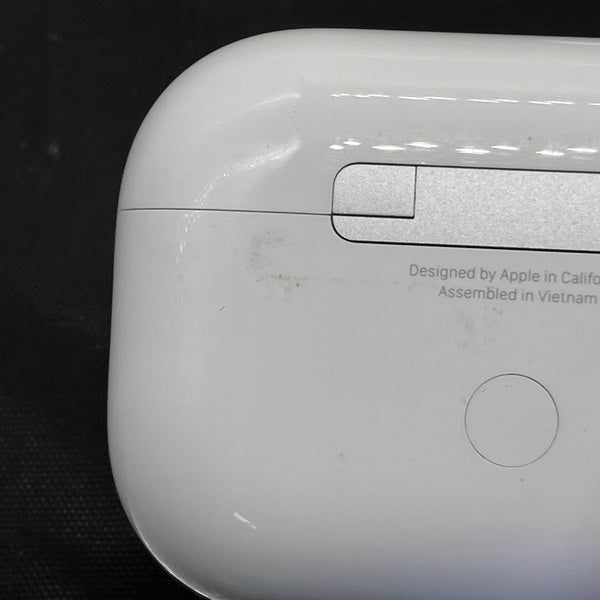 【中古】MagSafe充電ケース(USB-C)付きAirPods Pro(第2世代) MTJV3JA【秋葉原】