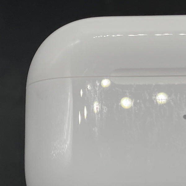 【中古】MagSafe充電ケース(USB-C)付きAirPods Pro(第2世代) MTJV3JA【秋葉原】