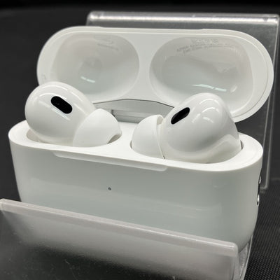 【中古】MagSafe充電ケース(USB-C)付きAirPods Pro(第2世代) MTJV3JA【秋葉原】