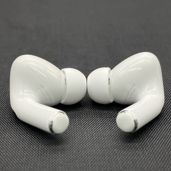 【中古】MagSafe充電ケース(USB-C)付きAirPods Pro(第2世代) MTJV3JA【秋葉原】