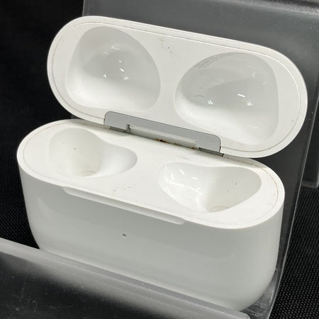 Apple 【中古】AirPods 充電ケース (第3世代)【日本橋】 – e☆イヤホン