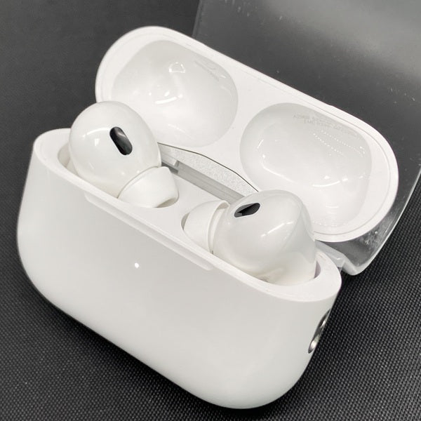 【中古】MagSafe充電ケース(USB-C)付きAirPods Pro(第2世代) MTJV3JA【秋葉原】