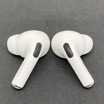 【中古】MagSafe充電ケース(USB-C)付きAirPods Pro(第2世代) MTJV3JA【秋葉原】