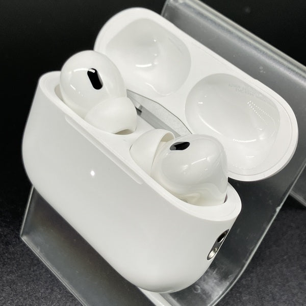 【中古】MagSafe充電ケース(USB-C)付きAirPods Pro(第2世代) MTJV3JA【秋葉原】