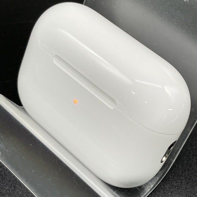 【中古】MagSafe充電ケース(USB-C)付きAirPods Pro(第2世代) MTJV3JA【秋葉原】