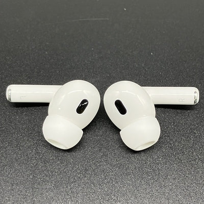 【中古】MagSafe充電ケース(USB-C)付きAirPods Pro(第2世代) MTJV3JA【秋葉原】