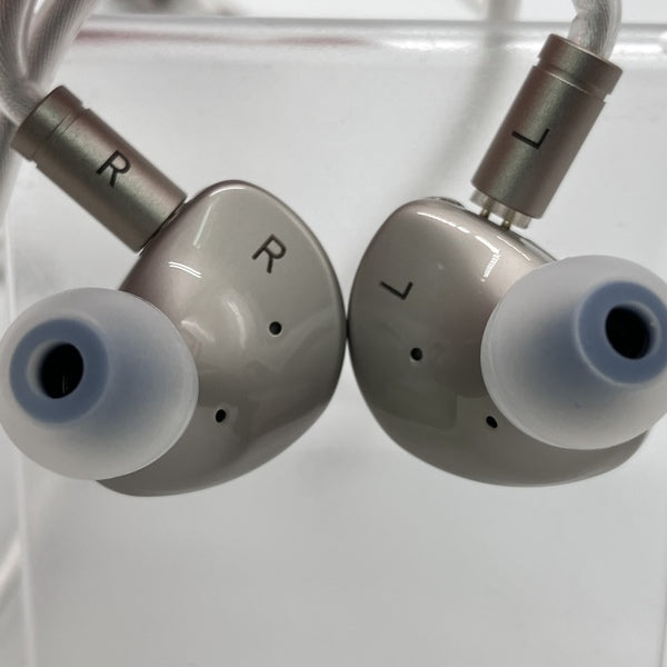 【中古】Que【秋葉原】