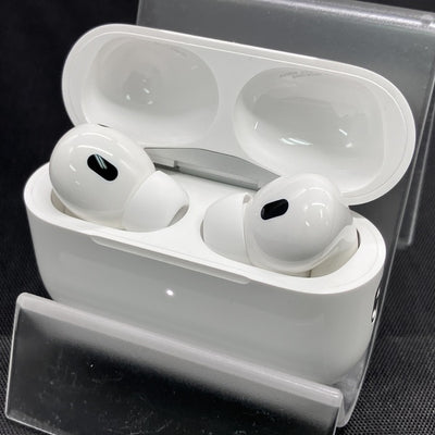 【中古】MagSafe充電ケース(USB-C)付きAirPods Pro(第2世代) MTJV3JA【秋葉原】