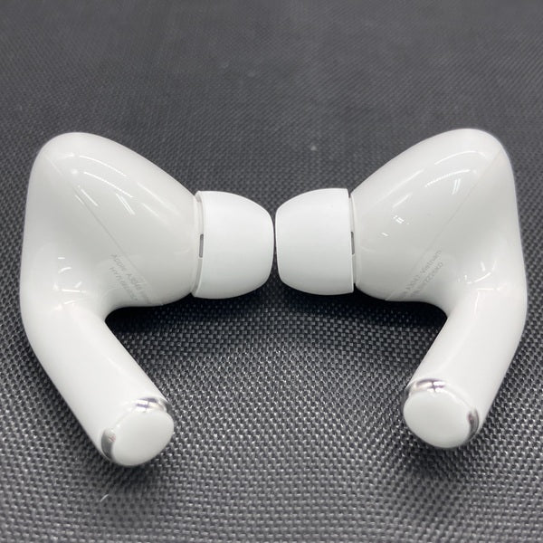 【中古】MagSafe充電ケース(USB-C)付きAirPods Pro(第2世代) MTJV3JA【秋葉原】