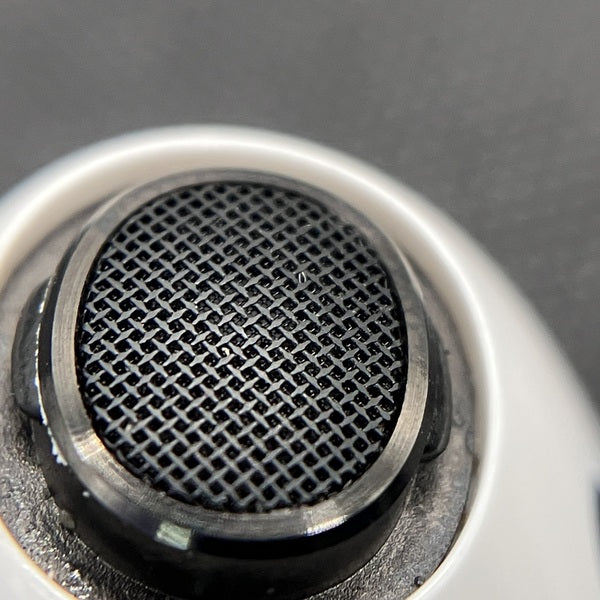 【中古】AirPods Pro (第2世代) MQD83J/A【秋葉原】