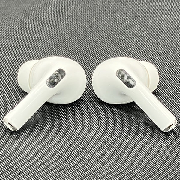 【中古】MagSafe充電ケース(USB-C)付きAirPods Pro(第2世代) MTJV3JA【名古屋】