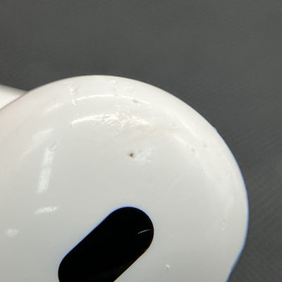 【中古】MagSafe充電ケース(USB-C)付きAirPods Pro(第2世代) MTJV3JA【名古屋】