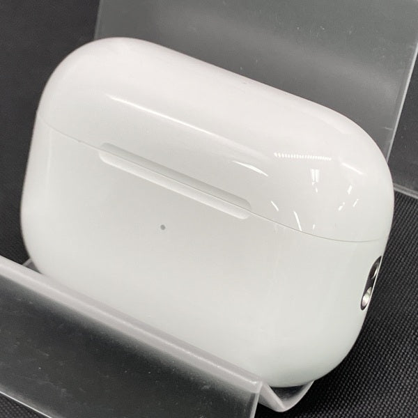 【中古】MagSafe充電ケース(USB-C)付きAirPods Pro(第2世代) MTJV3JA【秋葉原】