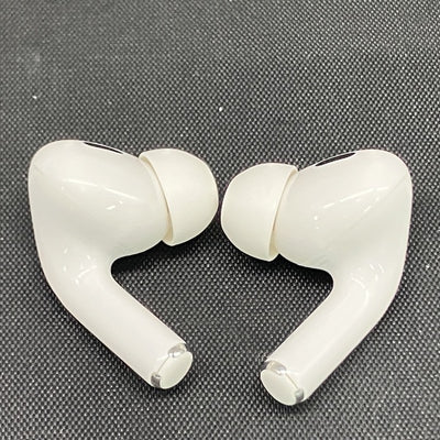 【中古】MagSafe充電ケース(USB-C)付きAirPods Pro(第2世代) MTJV3JA【秋葉原】