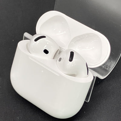 【中古】AirPods 4 MXP93J/A（アクティブノイズキャンセリング搭載）【秋葉原】