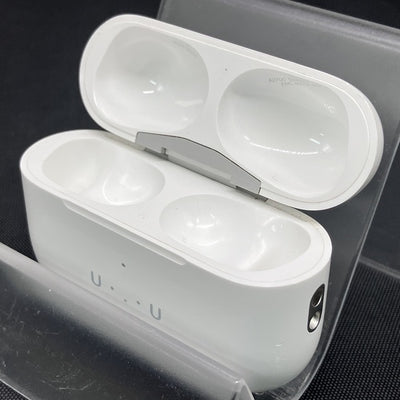 【中古】AirPods Pro (第2世代) 充電ケース (Lightning)【秋葉原】