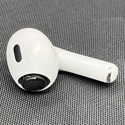 【中古】AirPods Pro (R側) (第2世代)(Lightning)【秋葉原】