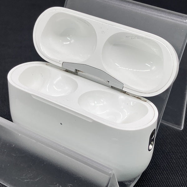 【中古】AirPods Pro (第2世代) 充電ケース (Lightning)【秋葉原】