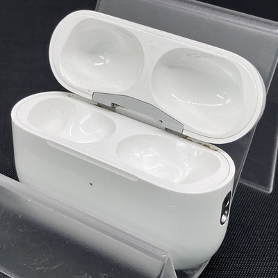 【中古】AirPods Pro (第2世代) 充電ケース (Lightning)【秋葉原】