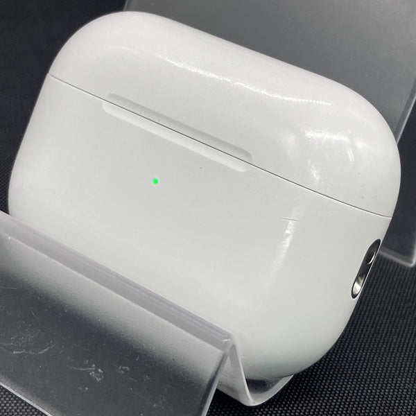 Apple 【中古】AirPods Pro (第2世代) 充電ケース (Lightning)【秋葉原 