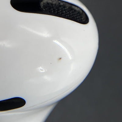 【中古】Apple AirPods Pro MLWK3J/A  (2021/Magsafe)【秋葉原】