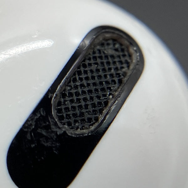【中古】Apple AirPods Pro MLWK3J/A  (2021/Magsafe)【秋葉原】