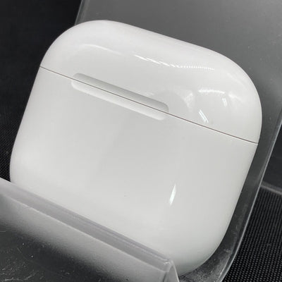 【中古】AirPods 4 MXP93J/A（アクティブノイズキャンセリング搭載）【秋葉原】