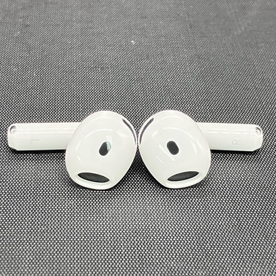 【中古】AirPods 4 MXP93J/A（アクティブノイズキャンセリング搭載）【秋葉原】