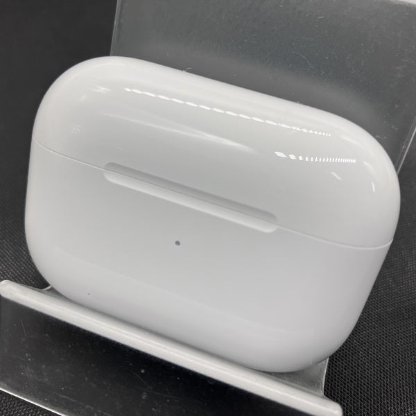 【中古】MagSafe充電ケース(USB-C)付きAirPods Pro(第2世代) MTJV3JA【秋葉原】
