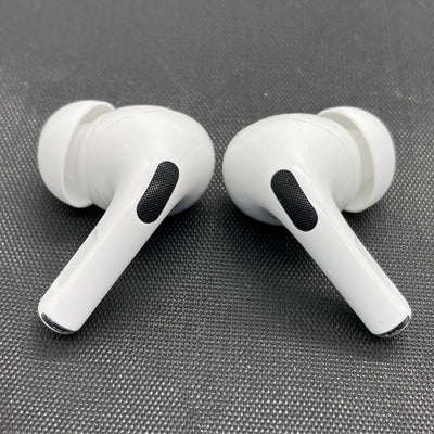 【中古】MagSafe充電ケース(USB-C)付きAirPods Pro(第2世代) MTJV3JA【秋葉原】