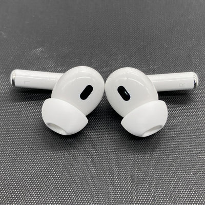 【中古】MagSafe充電ケース(USB-C)付きAirPods Pro(第2世代) MTJV3JA【秋葉原】