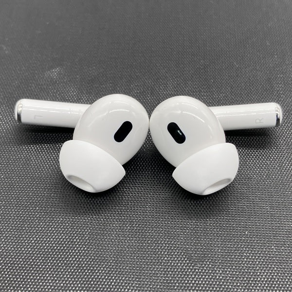 Apple 【中古】MagSafe充電ケース(USB-C)付きAirPods Pro(第2