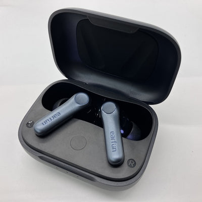 【中古】Air Pro 4 - Black【秋葉原】